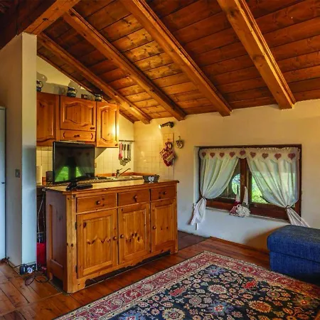 268 - Casa Mary شقة سان فيتو دي كادوري
